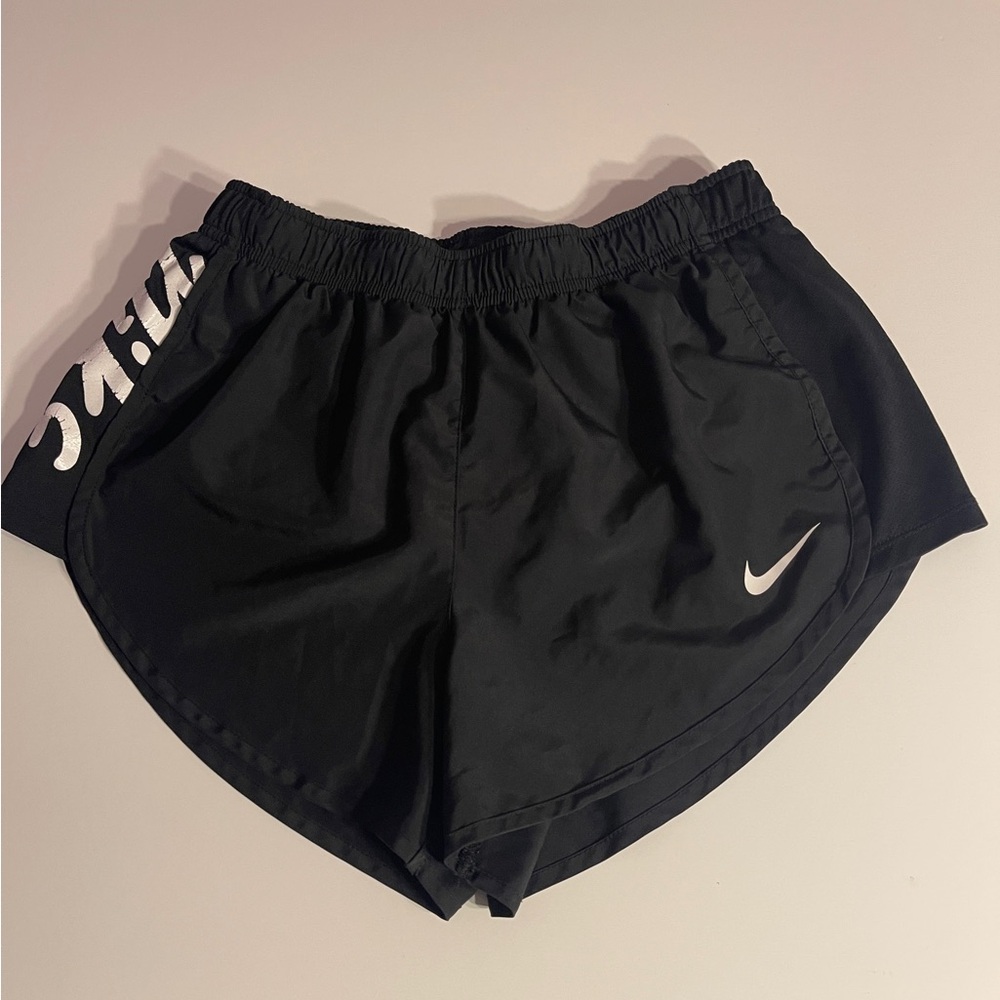 Nike Women's Dri-FIT Tempo Race Running Shorts Medium